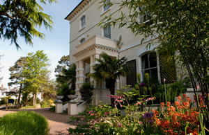 Russell Hotel