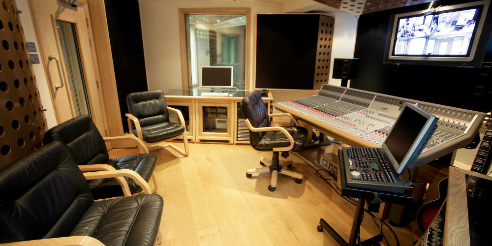 UK Recording Studios Near London